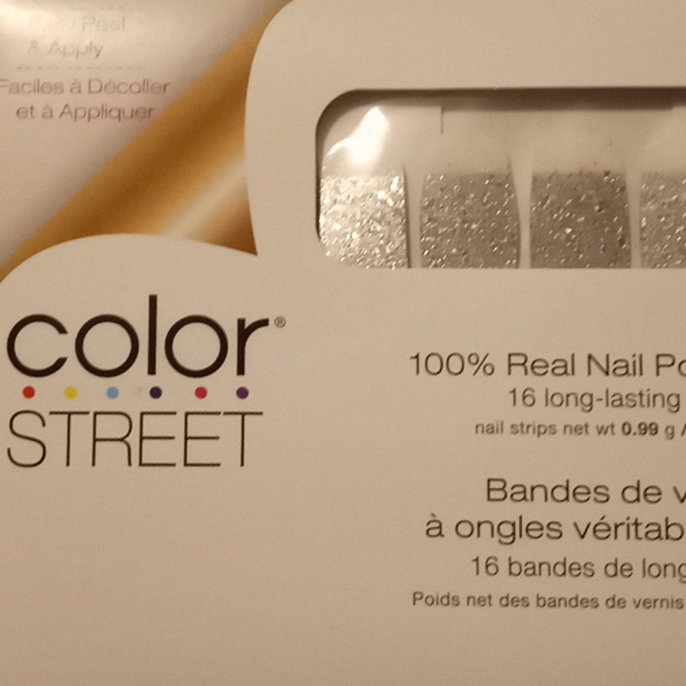 Colorstreet